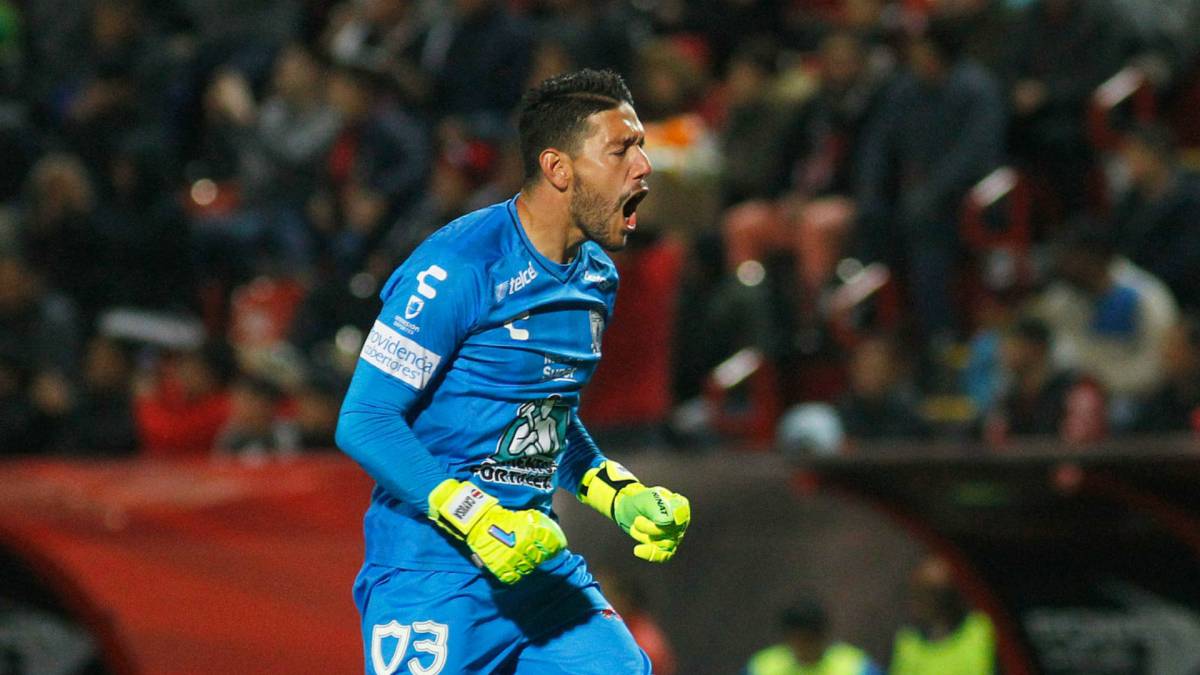 El segundo arquero de la selección de Costa Rica tiene un pie fuera del conjunto Tuzo. El club mexicano planea acomodarlo en otro equipo.