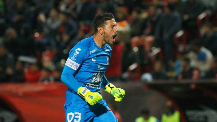 El segundo arquero de la selección de Costa Rica tiene un pie fuera del conjunto Tuzo. El club mexicano planea acomodarlo en otro equipo.