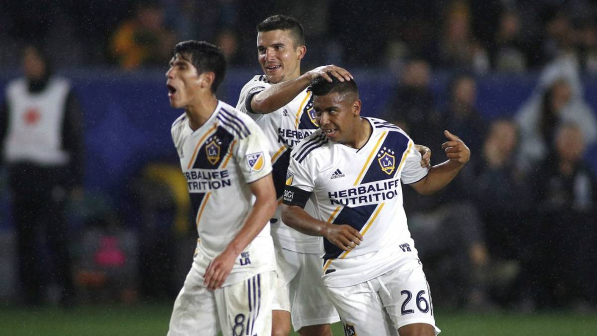 El histórico delantero sueco y el joven futbolista mexicoamericano se llevan bien dentro y fuera del campo y así lo demuestra Ibra con una imagen