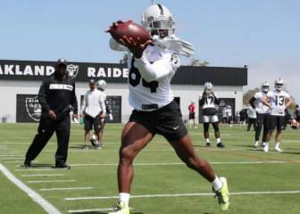 ¡Cuánto amor entre Antonio Brown y Derek Carr!