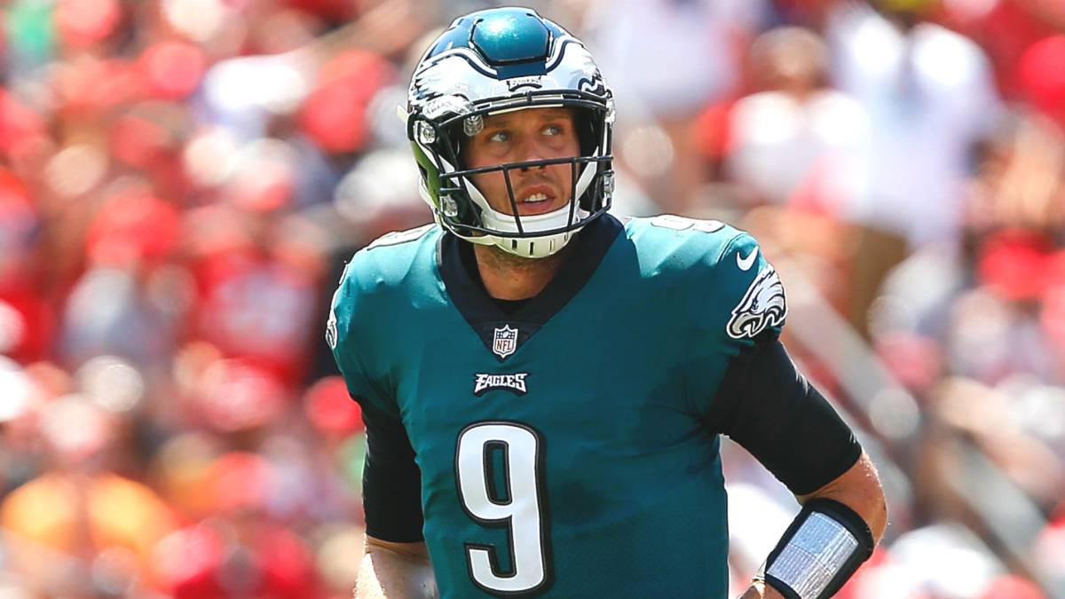 Nick Foles en partido de los Eagles