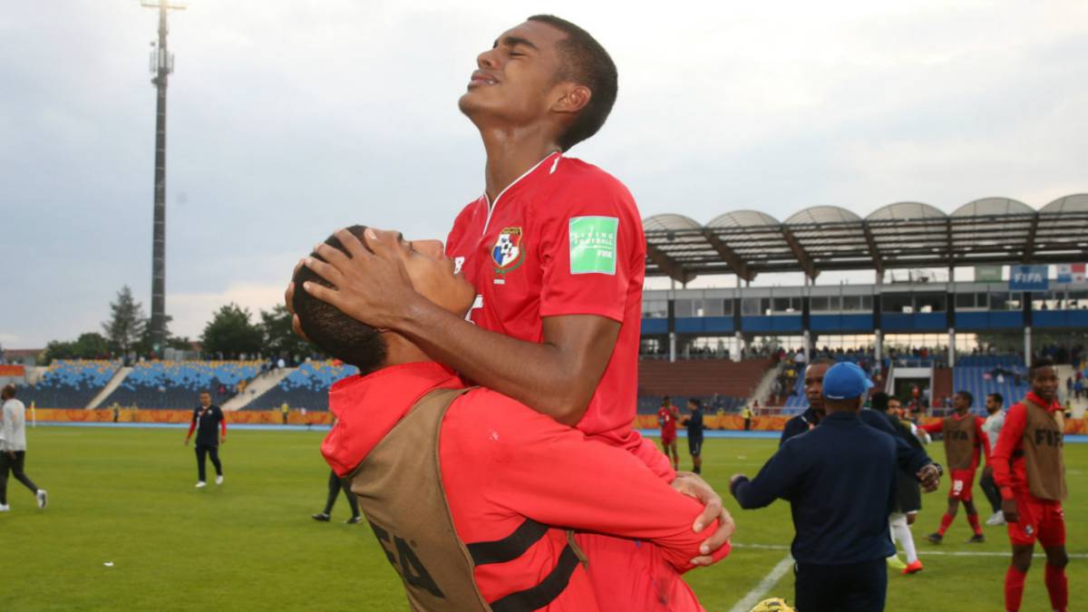 Ambos combinados obtuvieron su pase a los octavos de final de la Copa del Mundo de la categoría; lo de Panamá es histórico y merece distinción