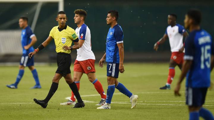 Suspenden partido de El Salvador vs Haití por tormenta eléctrica
