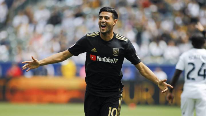 Bradley compara las faltas sobre Messi y Carlos Vela