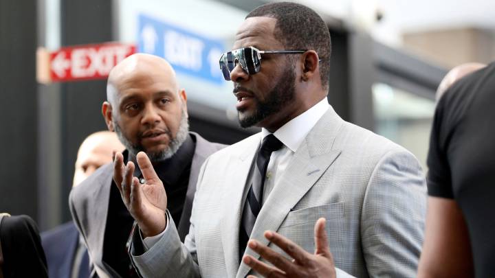 R. Kelly tuvo otra audiencia en la corte en Chicago, en la cual se declaró inocente pues enfrenta 11 cargos nuevos por agresión sexual.