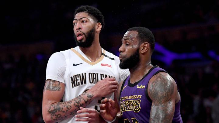 LeBron James y Anthony Davis en partido de la NBA