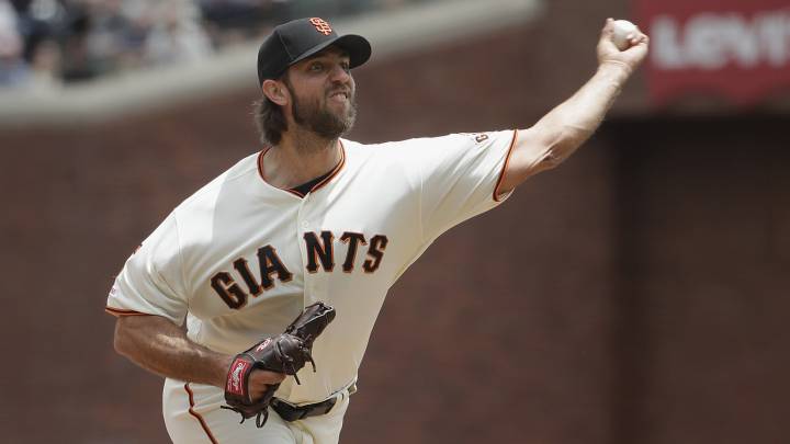 Madison Bumgarner se acerca a los Minnesota Twins
