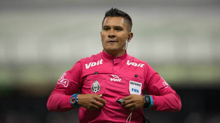 Arbitro mexicano pitará el juego entre Honduras vs El Salvador