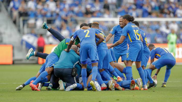 Curazao festeja su boleto a los Cuartos de Final de la Copa Oro.