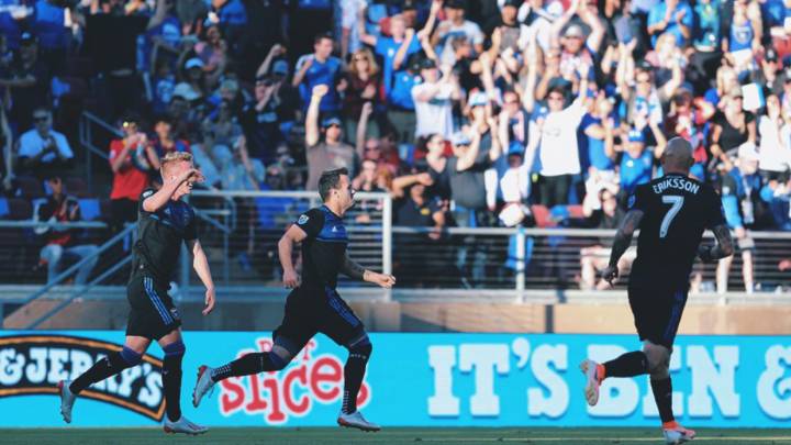 San José Earthquakes festeja su gol en el Cali Clásico.