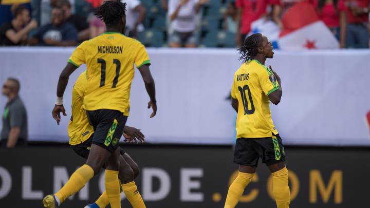 Mattocks festejando pase de Jamaica a semifinales