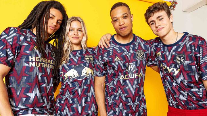 Los equipos de la MLS han lanzado mensajes sobre el día de la independencia, además de usar una playera conmemorativa en los que se resaltan los colores de la bandera.