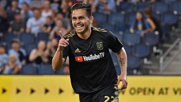 El delantero salvadoreño realizó su debut en el Banc of California frente a Vancouver Whitecaps. LAFC se llevó la victoria tras vencer 6-1.