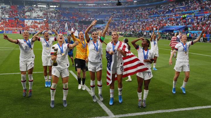 Tras el título de Estados Unidos Femenil, el mandatario de Estados Unidos confesó que todavía no piensa en alguna invitación, pero lo analizará