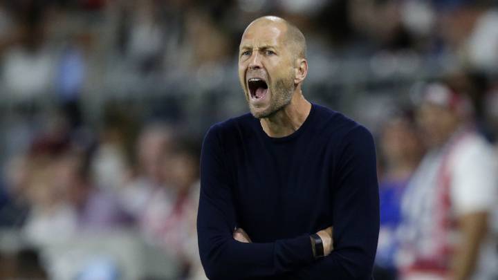 A través de redes sociales la afición cargó contra el estratega de la Selección de Estados Unidos y quieren su salida después de perder la Copa Oro