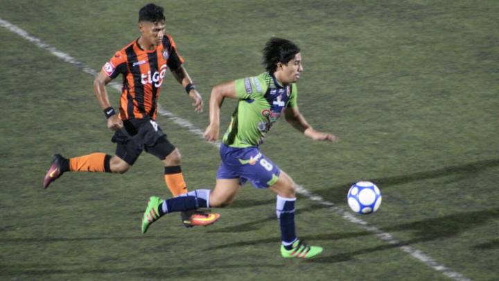 Santa Tecla se enfrentará al último campeón de la liga, el Club Deportivo Águila en el Campeón de Campeones de la Primera División de El Salvador.