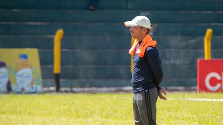 Juan Cortés, nuevo entrenador español de Independiente de El Salvador, confesó que su estilo de juego es de la escuela de Pep Guardiola.