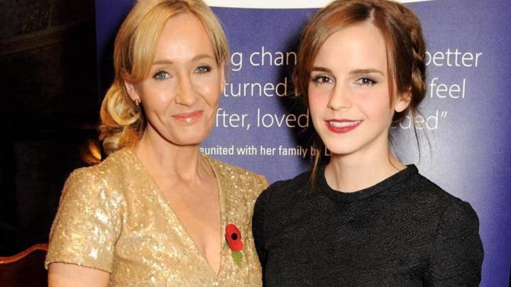 La autora que creó al mago más famoso, Harry Potter, celebra 54 años de vida, por lo que Emma Watson no dudó en dedicarle un mensaje de felicitación.
