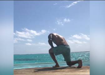 Randy Orton es sorprendido por su esposa con un RKO