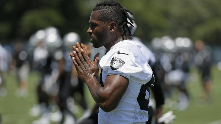 Antonio Brown amenaza con retirarse de la NFL