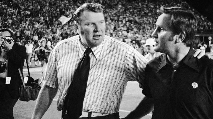 John Madden con los Raiders