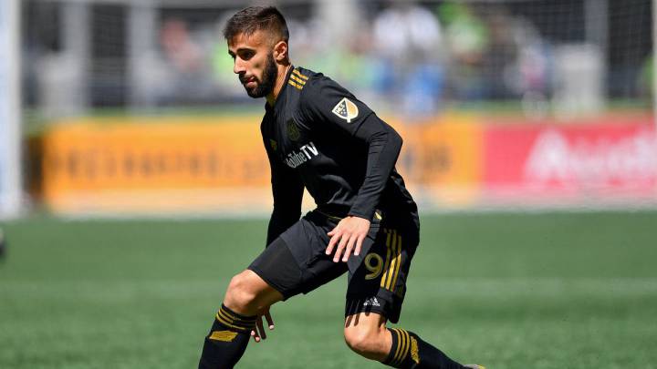 El cuadro italiano ofreció nueve millones de dólares para llevarse al futbolista uruguayo de LAFC, Diego Rossi que podría llegar a la Serie A en este verano.