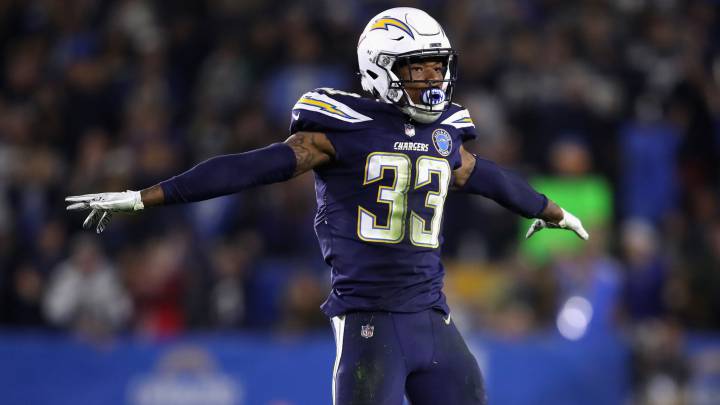 Chargers pierde a defensivo de Pro Bowl por fractura