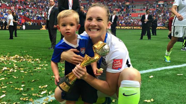 Amy Rodríguez de la NWSL, nominada al Puskás junto a Messi