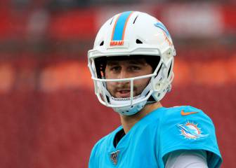 Josh Rosen, en la banca al inicio de la campaña regular