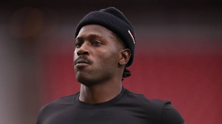 Antonio Brown con los Raiders