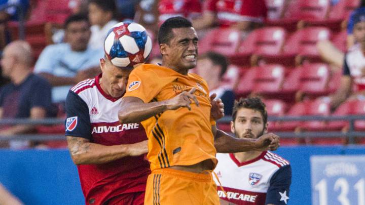 A unas horas del cierre del mercado de transferencias, Houston Dynamo podría perder a una de las figuras de sus últimas temporadas.