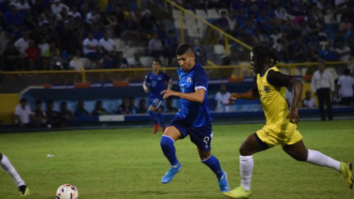 El máximo goleador de la Primera División de Tailandia dejará la concentración y no volverá a jugar en la Liga de Naciones.
