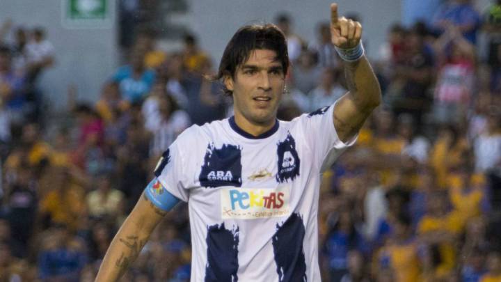 En esta edición de “HistoriAS de un Apodo” te presentamos el origen del mote con el cual se le conoce al delantero mundialista con Uruguay...