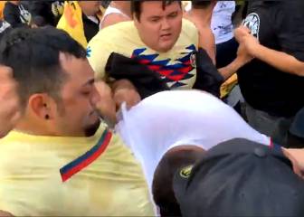 Aficionados del América golpean a uno de Chivas en Chicago
