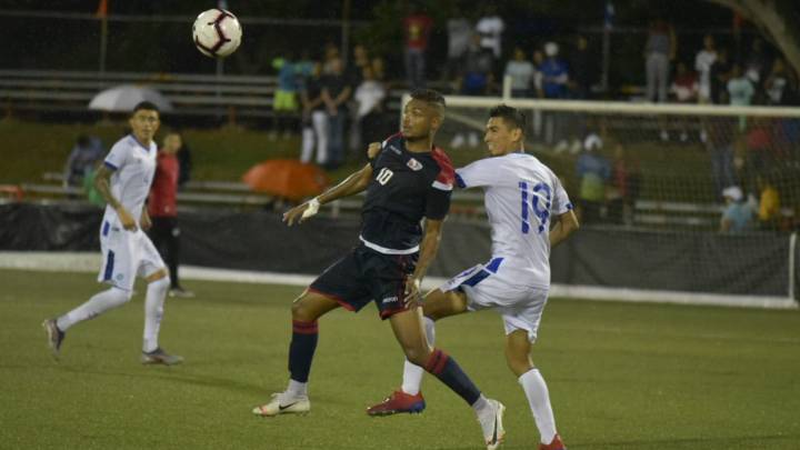 Dominicana sorprende a El Salvador en el Estadio Cibao