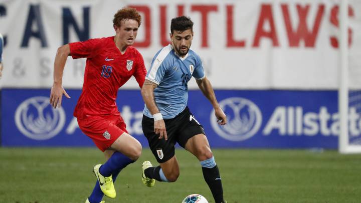 Con goles de Jordan Morris y Brian Rodríguez, estadounidenses y charrúas empataron a un gol en duelo amistoso celebrado este martes en USA...