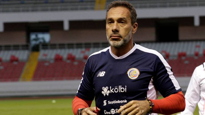La Federación de Fútbol de Costa Rica recibió el pago de la clausula de rescisión de Gustavo Matosas, luego de la polémica renuncia del entrenador uruguayo.