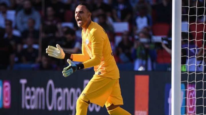 Keylor Navas hizo su debut con el PSG este sábado 14 de septiembre y sorprendió a sus seguidores parisinos con una atajada de otro mundo.