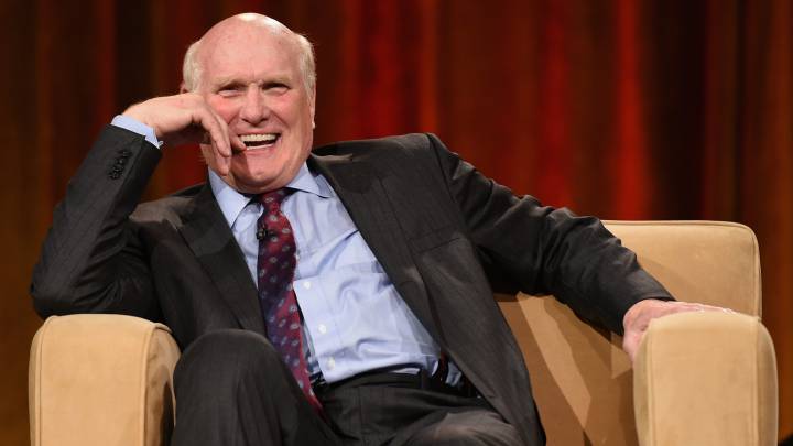 Terry Bradshaw en conferencia de prensa