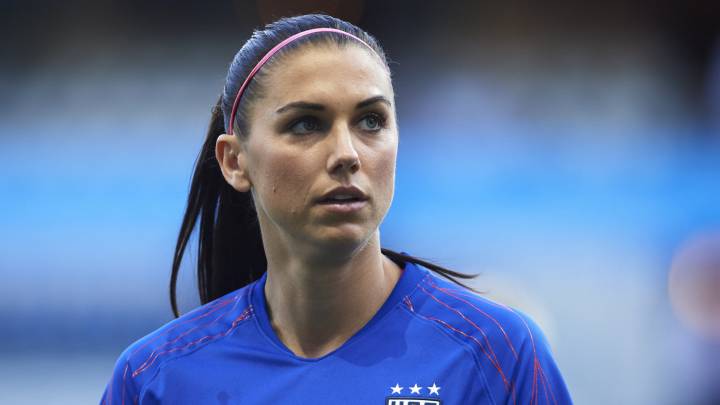 Alex Morgan con el jersey de USA