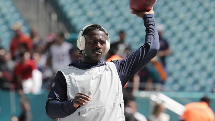 Antonio Brown con Patriots