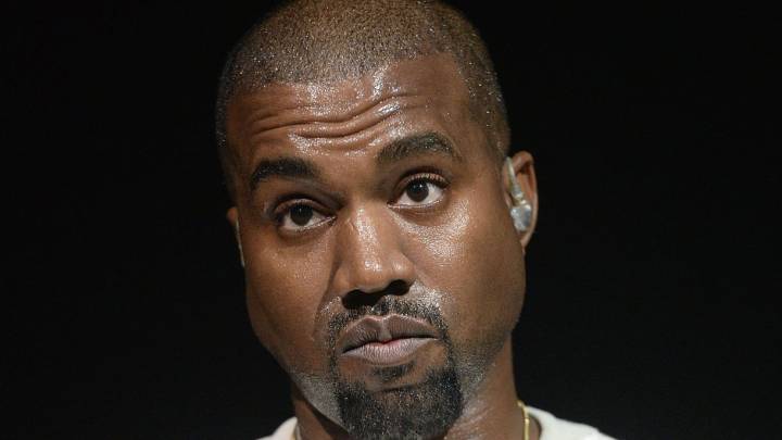 Kanye West presentándose en el Powerhouse show, em el Honda Center. Junio, 2016