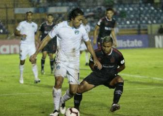 Olimpia gana la serie a Comunicaciones y va a semis