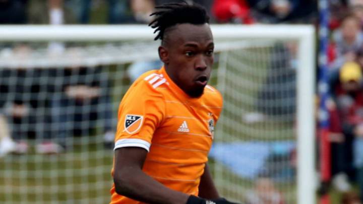 El delantero catracho marcó un gol y dio dos asistencias en la victoria de su equipo sobre LA Galaxy en la última semana de la temporada regular.