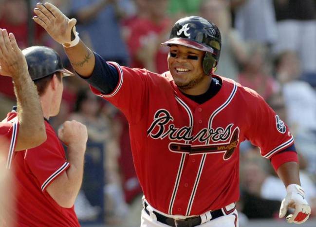 Andruw Jones celebra cuadrangular.