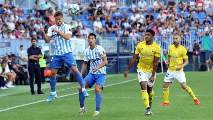 Choco Lozano anota por cuarto partido consecutivo con Cádiz
