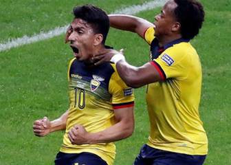 El exportero del América se come el gol de Ecuador