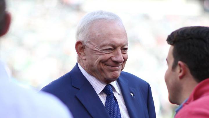 Jerry Jones con Cowboys