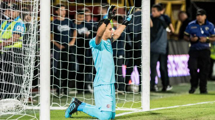 Andry Lunin alaba a Keylor Navas