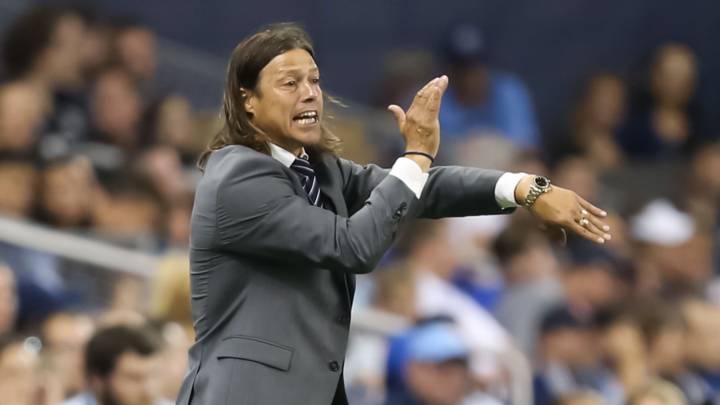 El estratega argentino de San José Earthquakes aseguró que a los jugadores estadounidenses les hace falta mayor amor y pasión por el fútbol.